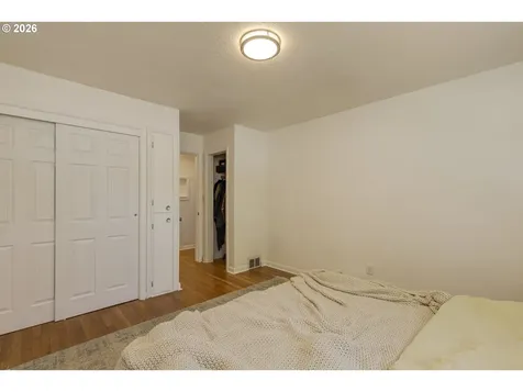 12410 NE Morris Street Portland OR 97230