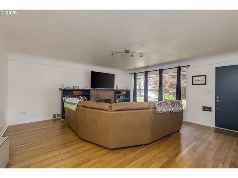 12410 NE Morris Street Portland OR 97230