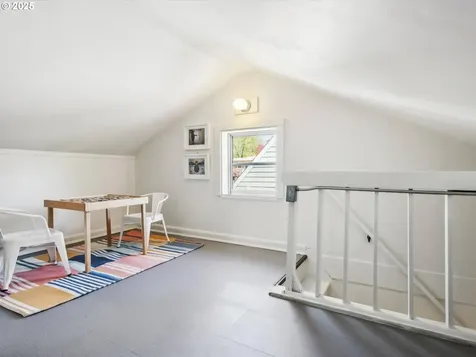 3579 NE Stanton Street Portland OR 97212