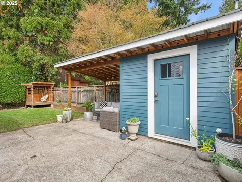 3579 NE Stanton Street Portland OR 97212