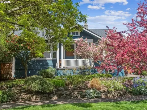 3579 NE Stanton Street Portland OR 97212