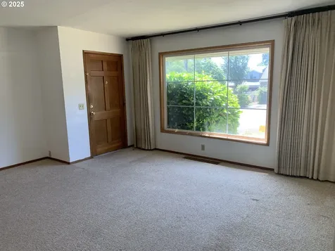 12007 SE Kelly Street Portland OR 97266