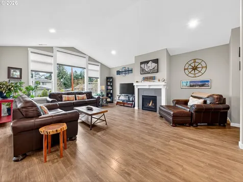 15261 Holcomb Boulevard Oregon City OR 97045