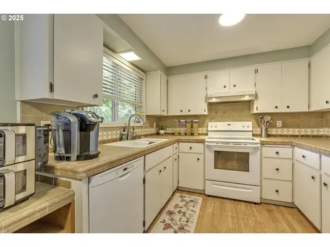 1104 Magnolia Way Forest Grove OR 97116