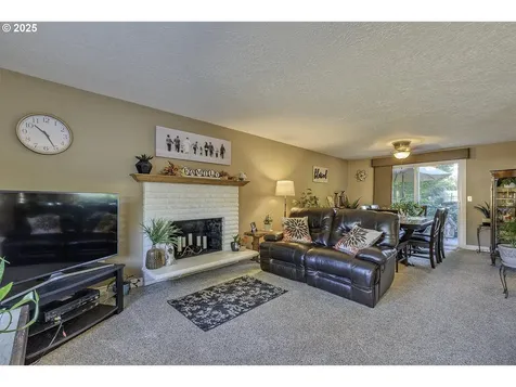 1104 Magnolia Way Forest Grove OR 97116