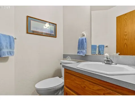 2989 Wolf Meadows Lane Eugene OR 97408