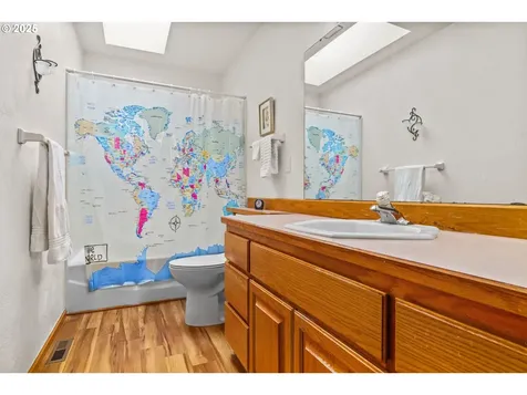 2989 Wolf Meadows Lane Eugene OR 97408