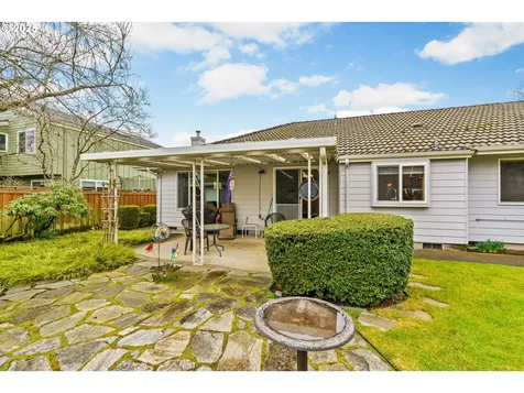 2989 Wolf Meadows Lane Eugene OR 97408