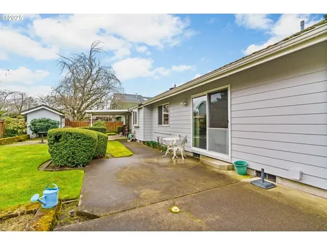 2989 Wolf Meadows Lane Eugene OR 97408