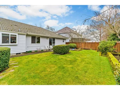 2989 Wolf Meadows Lane Eugene OR 97408