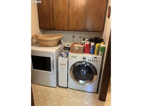 10930 SW 61st Avenue Portland OR 97219