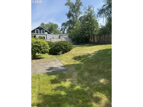 10930 SW 61st Avenue Portland OR 97219
