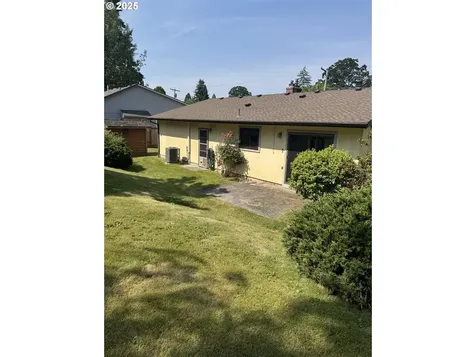 10930 SW 61st Avenue Portland OR 97219
