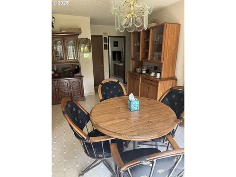 10930 SW 61st Avenue Portland OR 97219