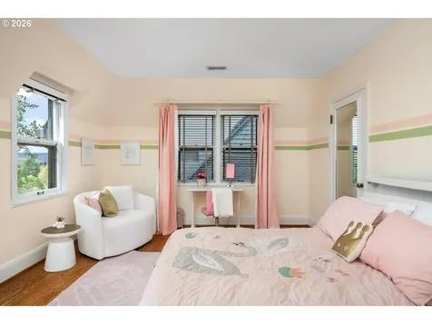 2744 NE Alameda Street Portland OR 97212