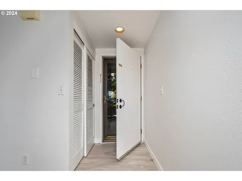 178 N Hayden Bay Drive Portland OR 97217