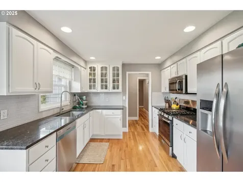 3585 Crestview Drive S Salem OR 97302