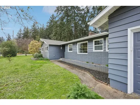 3585 Crestview Drive S Salem OR 97302