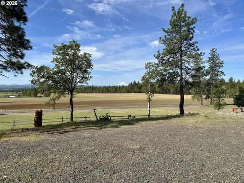 2069 Glenwood Highway Goldendale WA 98620