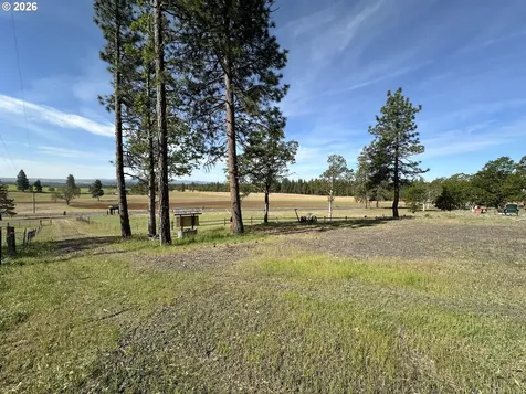 2069 Glenwood Highway Goldendale WA 98620