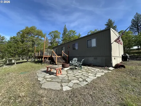 2069 Glenwood Highway Goldendale WA 98620