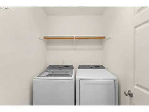 1328 NE Parkside Drive Hillsboro OR 97124