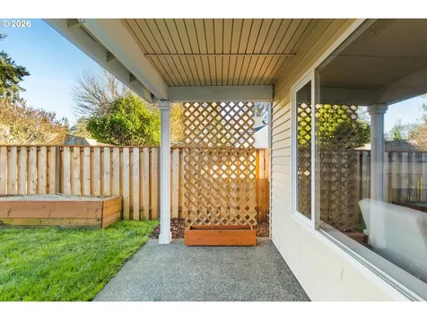 1328 NE Parkside Drive Hillsboro OR 97124