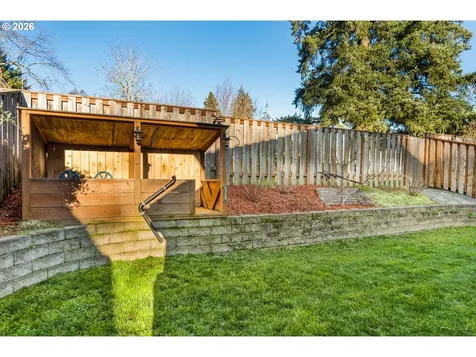 1328 NE Parkside Drive Hillsboro OR 97124