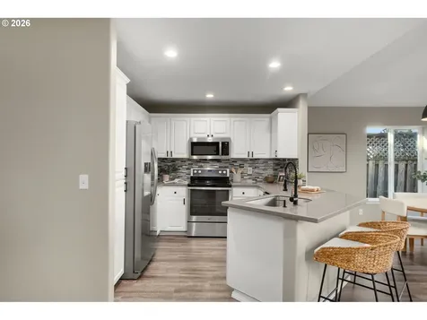 1328 NE Parkside Drive Hillsboro OR 97124