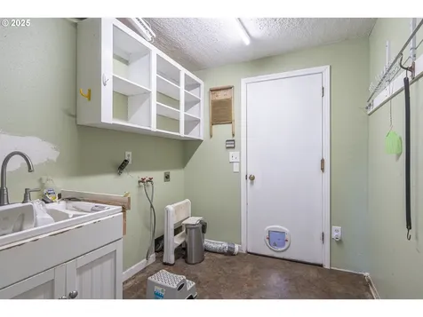 16775 NE Fairview Drive Dundee OR 97115