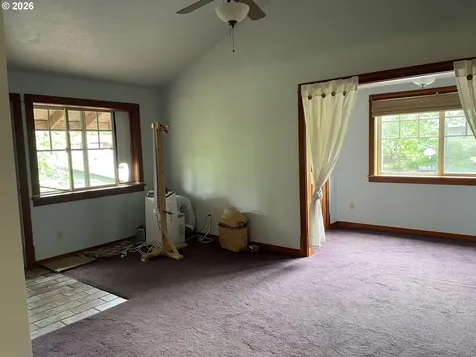 961 Tiara Street Eugene OR 97405
