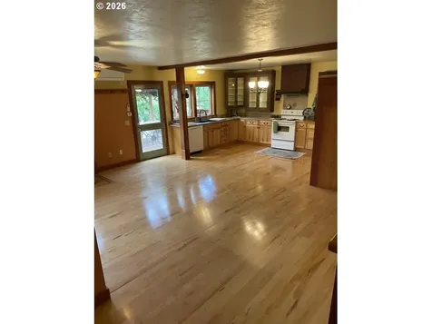 961 Tiara Street Eugene OR 97405