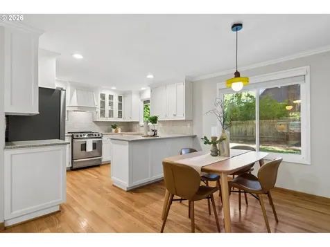 5253 Timbergrove Street Lake Oswego OR 97035