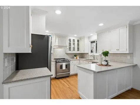 5253 Timbergrove Street Lake Oswego OR 97035