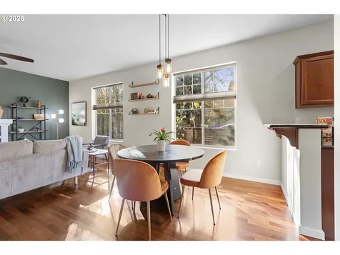 1006 NE Madrona Street Portland OR 97211