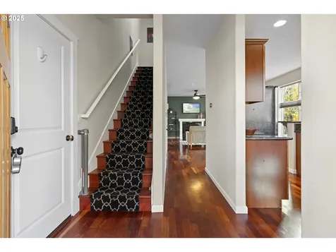1006 NE Madrona Street Portland OR 97211