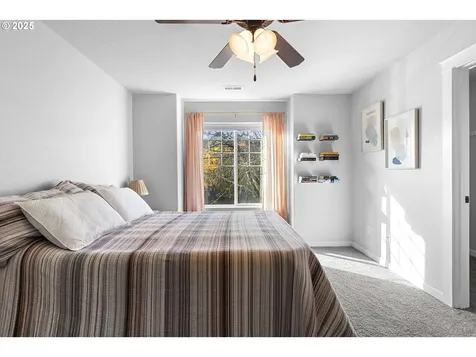 1006 NE Madrona Street Portland OR 97211