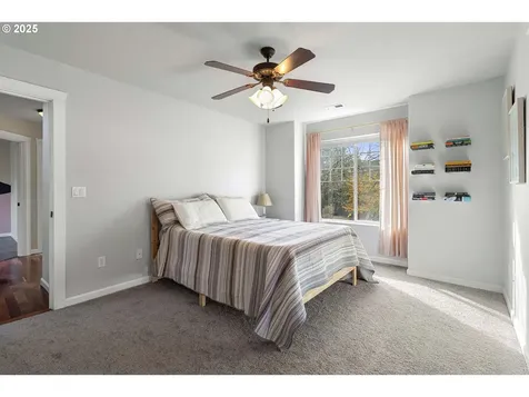 1006 NE Madrona Street Portland OR 97211