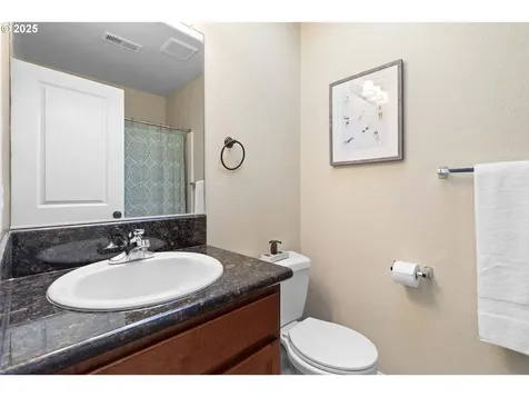 1006 NE Madrona Street Portland OR 97211
