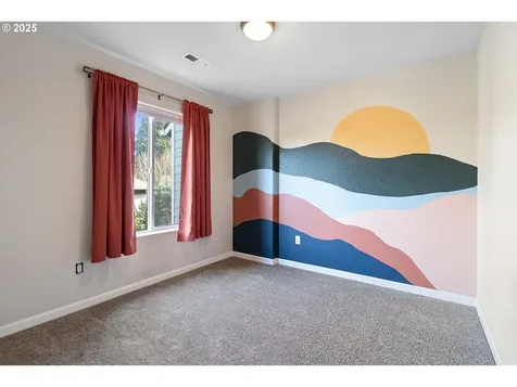 1006 NE Madrona Street Portland OR 97211