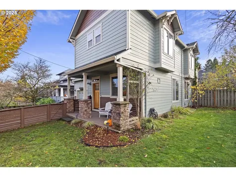1006 NE Madrona Street Portland OR 97211