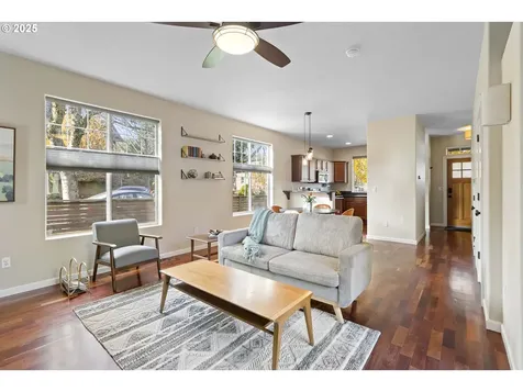 1006 NE Madrona Street Portland OR 97211