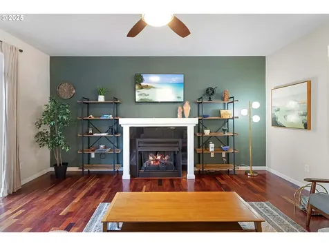 1006 NE Madrona Street Portland OR 97211