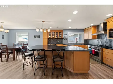 2010 N Nugget Lane Newberg OR 97132