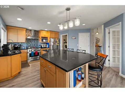 2010 N Nugget Lane Newberg OR 97132