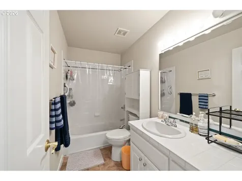 2010 N Nugget Lane Newberg OR 97132