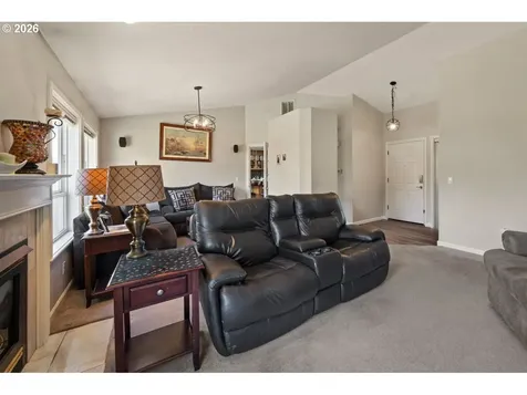 2010 N Nugget Lane Newberg OR 97132