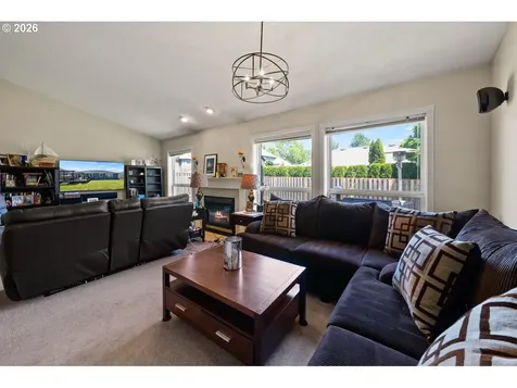 2010 N Nugget Lane Newberg OR 97132