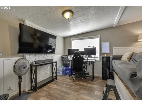 125 SW Harrison Street Sheridan OR 97378