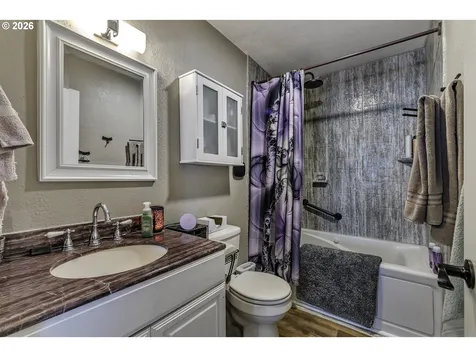 125 SW Harrison Street Sheridan OR 97378